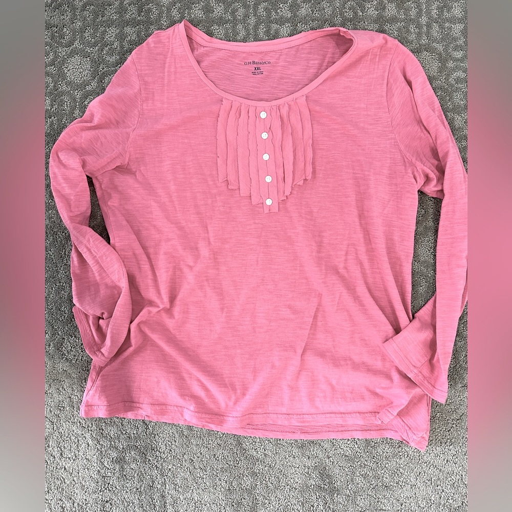 Ladies, extra extra large, GH, Bass and Company long sleeve top. I think nwot!!